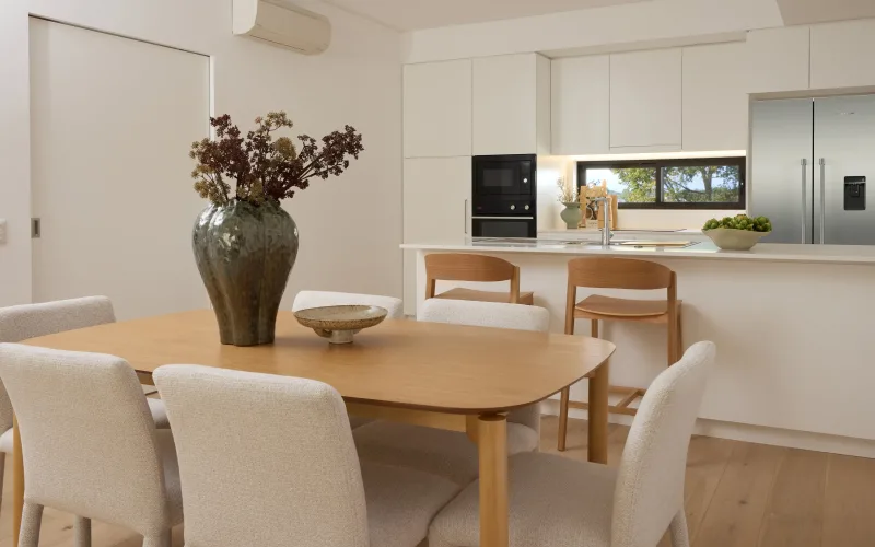 U112 Dining Kitchen 5000x3333